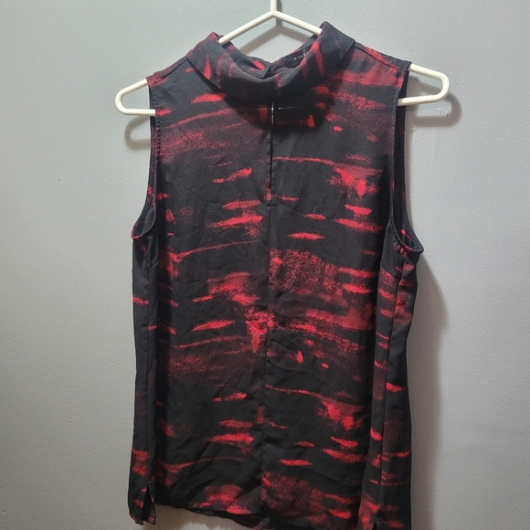 Willow & Thread Black and Red Sleeveless Top M - Picture 2 of 6